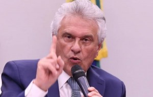 Governador de Goiás promete reprimir invasões de terras pelo MST