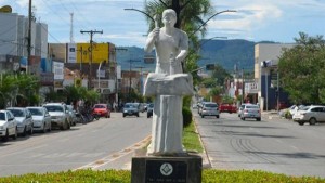 Vereador propõe tempo limite para estacionamento gratuito na Avenida Goiás, em Goianésia