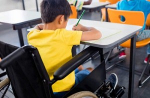 Desafios da educação básica envolvem inclusão, estrutura escolar e valorização dos professores