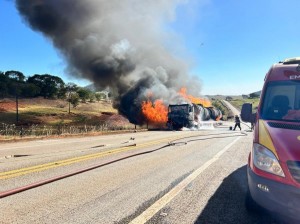 Bombeiros controlam incêndio e evitam explosão em carreta entre Goianésia e Juscelândia