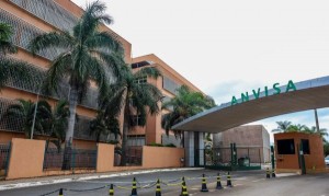 Anvisa determina recolhimento de lotes de antibióticos