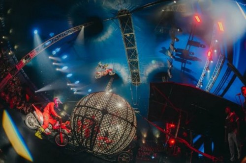 Real Circo estreia em Goiânia com Globo da Morte e freestyle motocross