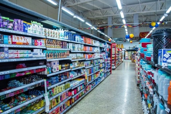 Supermercados de Goiás terão horário reduzido aos domingos e feriados